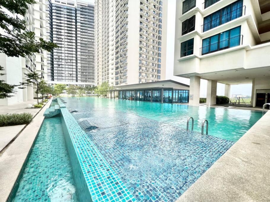 B Setia Alam 1-5 Pax Cozy Home Wifi&Tv Studio 3 Beds Trefoil Shah Alam Buitenkant foto